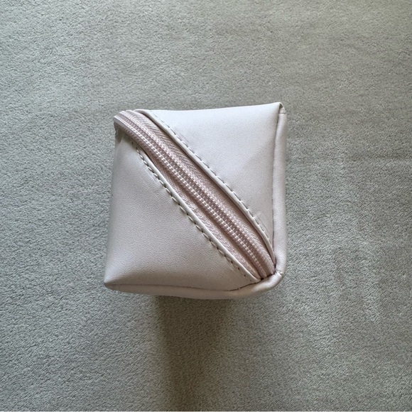 Miniso Sanrio Characters My Melody Makeup Bag - Picture 8 of 15